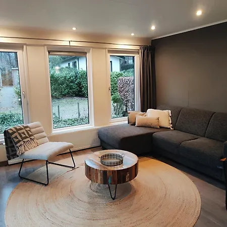 Forest Family 6 Persoons Op 5 Sterren Park Chalet Beekbergen