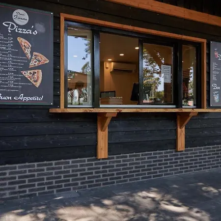 Forest Family 6 Persoons Op 5 Sterren Park شاليه بيكبيرخين