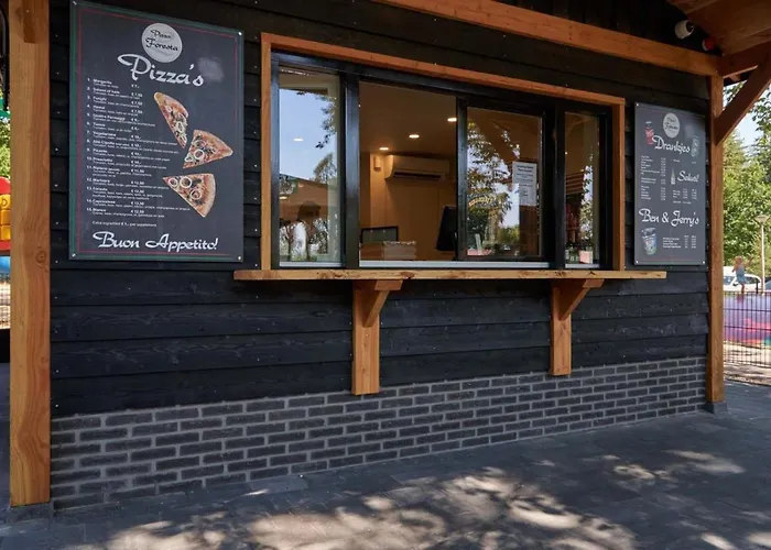 Forest Family 6 Persoons Op 5 Sterren Park شاليه بيكبيرخين